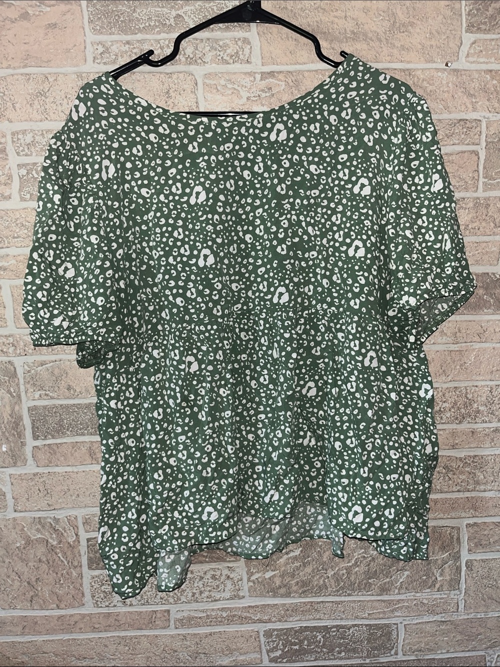 SHEIN Olive Green and White Spot Puff-Sleeve Peasant Top